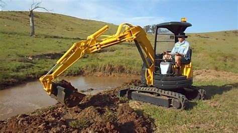 how to use a mini digger uk|mini excavator tips and tricks.